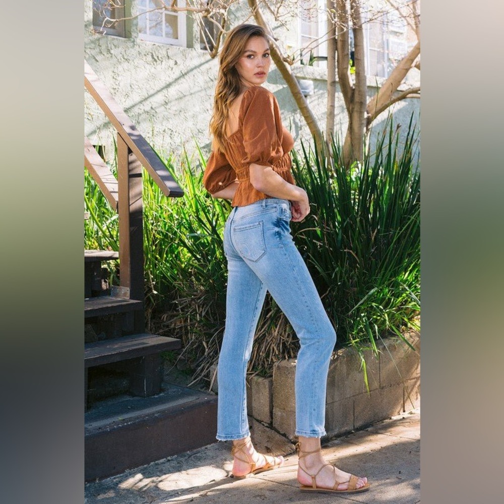 PLUS Size -90’s straight Leg Mid Rise Jean